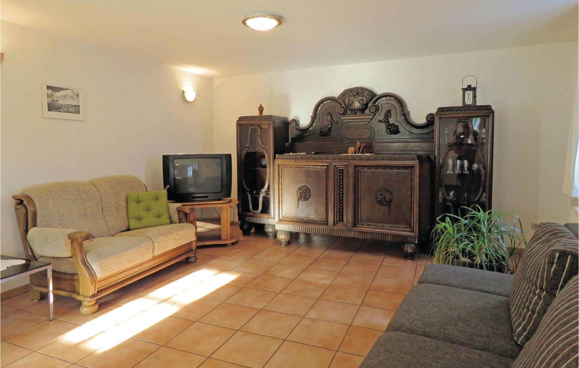2 Bedroom Gorgeous Home In Hachenburg Esterno foto