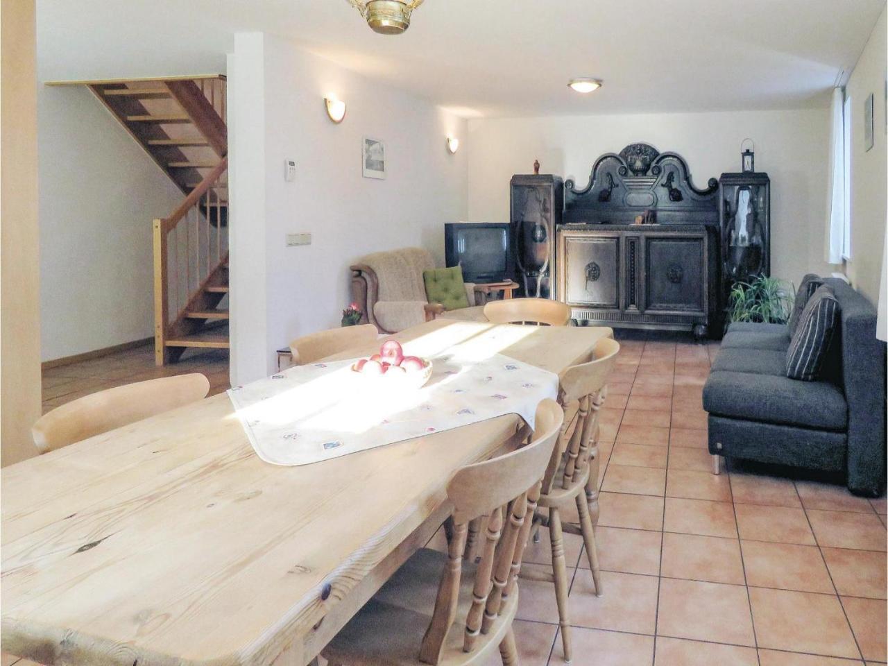2 Bedroom Gorgeous Home In Hachenburg Esterno foto